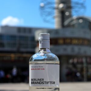 Berliner_Brandstifter_Dry_Gin_Berlin_Weltzeituhr_Sehenwürdigkeiten_AmaGin-de-min