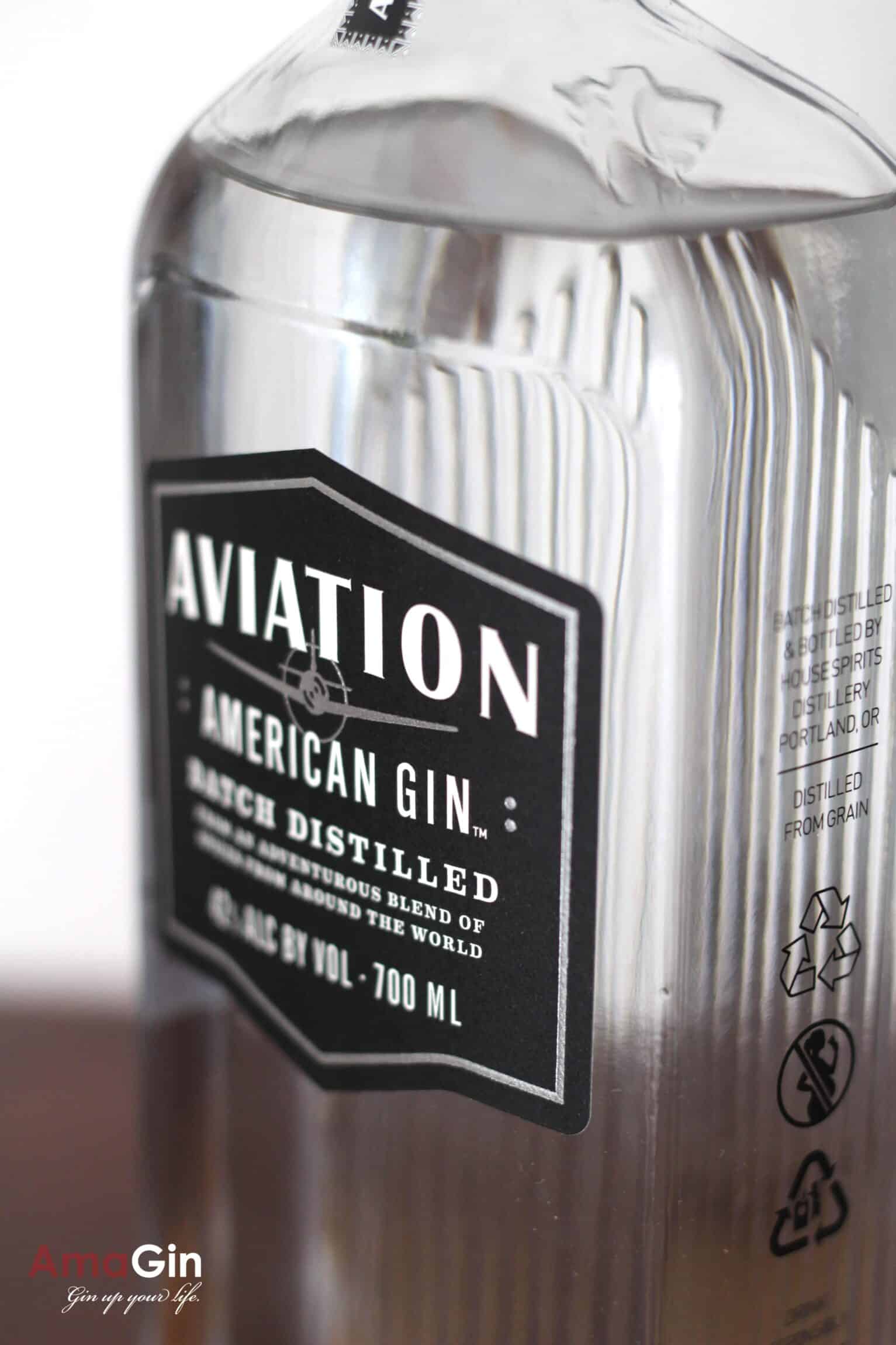 Aviation Gin Flaschendesign